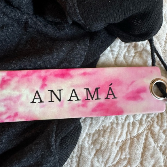 NWT Anama black and gray key hole short sleeve top size large - Picture 6 of 7